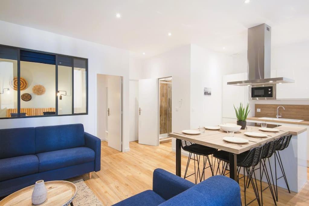 Spacious T2 Near The Halles And The Harbour Тулон Екстериор снимка